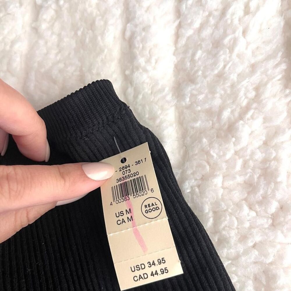 Aerie Women's Black Crop-top - Picture 2 of 6